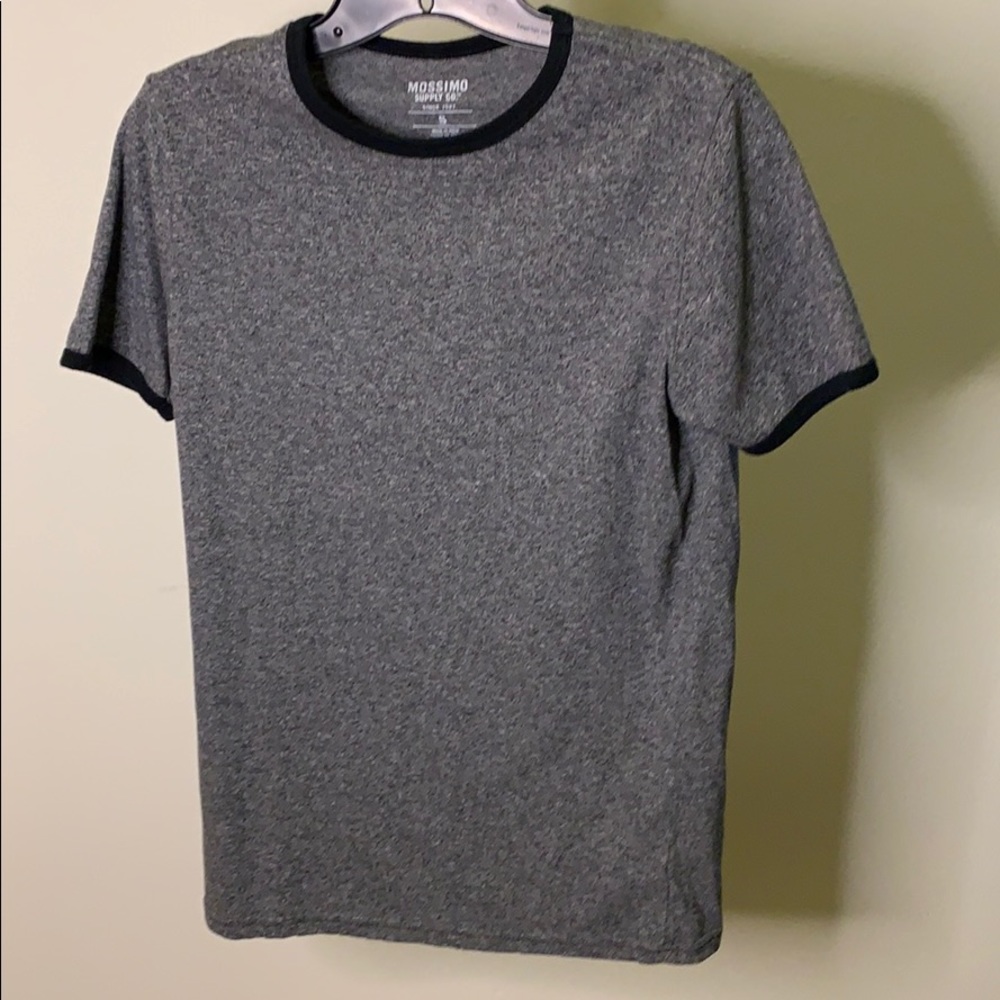 Men’s t shirt